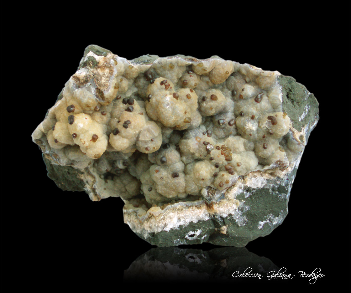 Smithsonita (variedad monheimita)
73 x 68 x 47 mm
(Autor: Rafael Galiana)