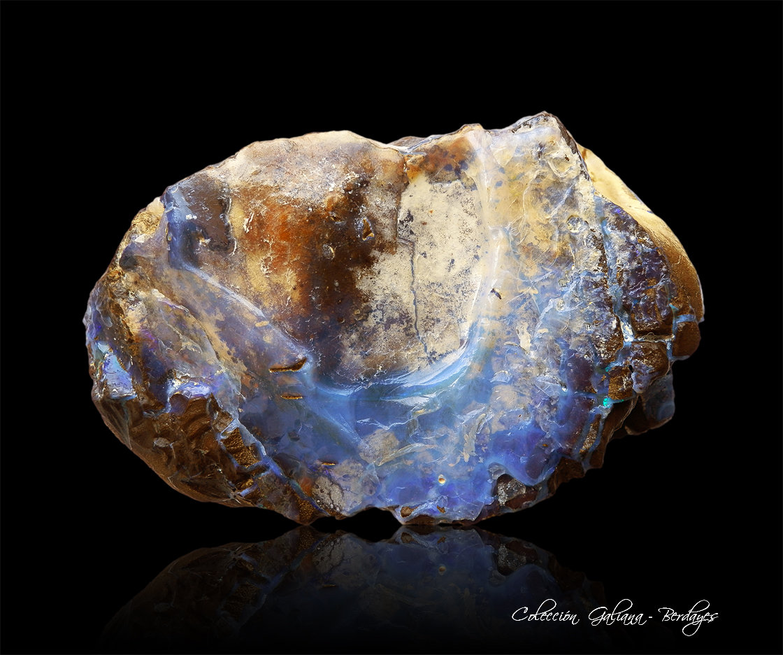 Ópalo (variedad boulder opal)
108 x 64 x 59 mm.
(Autor: Rafael Galiana)
