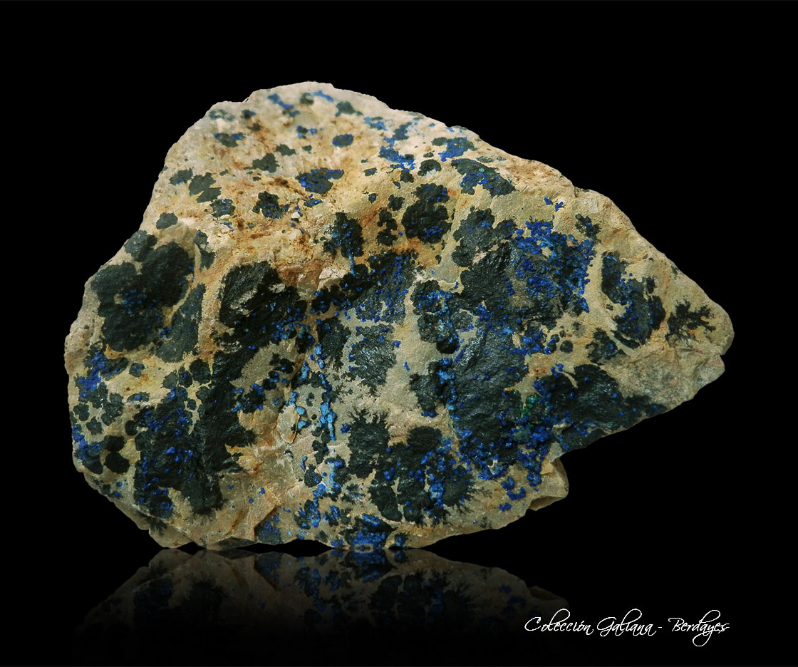 Asbolana
90 x 80 x 61 mm
(Autor: Rafael Galiana)