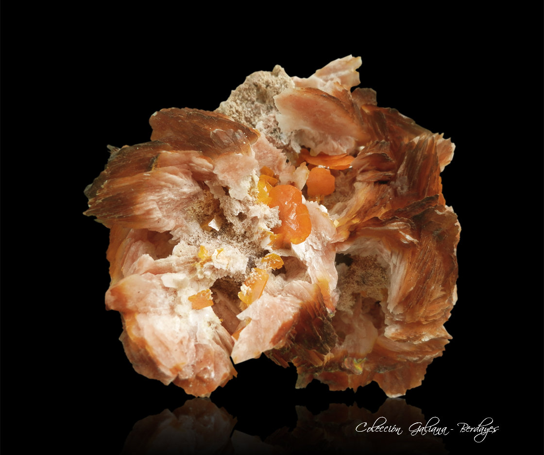 Wulfenita en Barita
87 x 80 x 50 mm.
(Autor: Rafael Galiana)