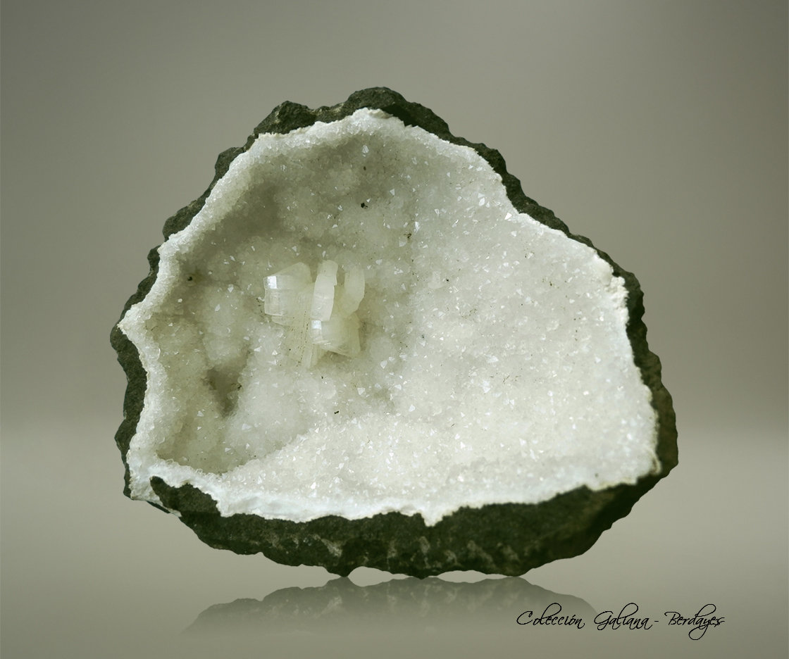 Epistilbita
93 x 83 x 74 mm.
(Autor: Rafael Galiana)