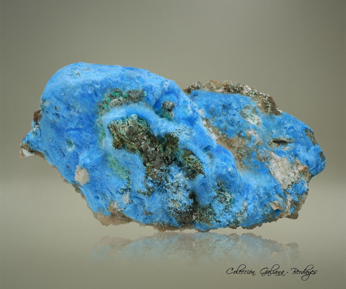 Carbonatocyanotrichita
102 x 66 x 46 mm.
(Autor: Rafael Galiana)