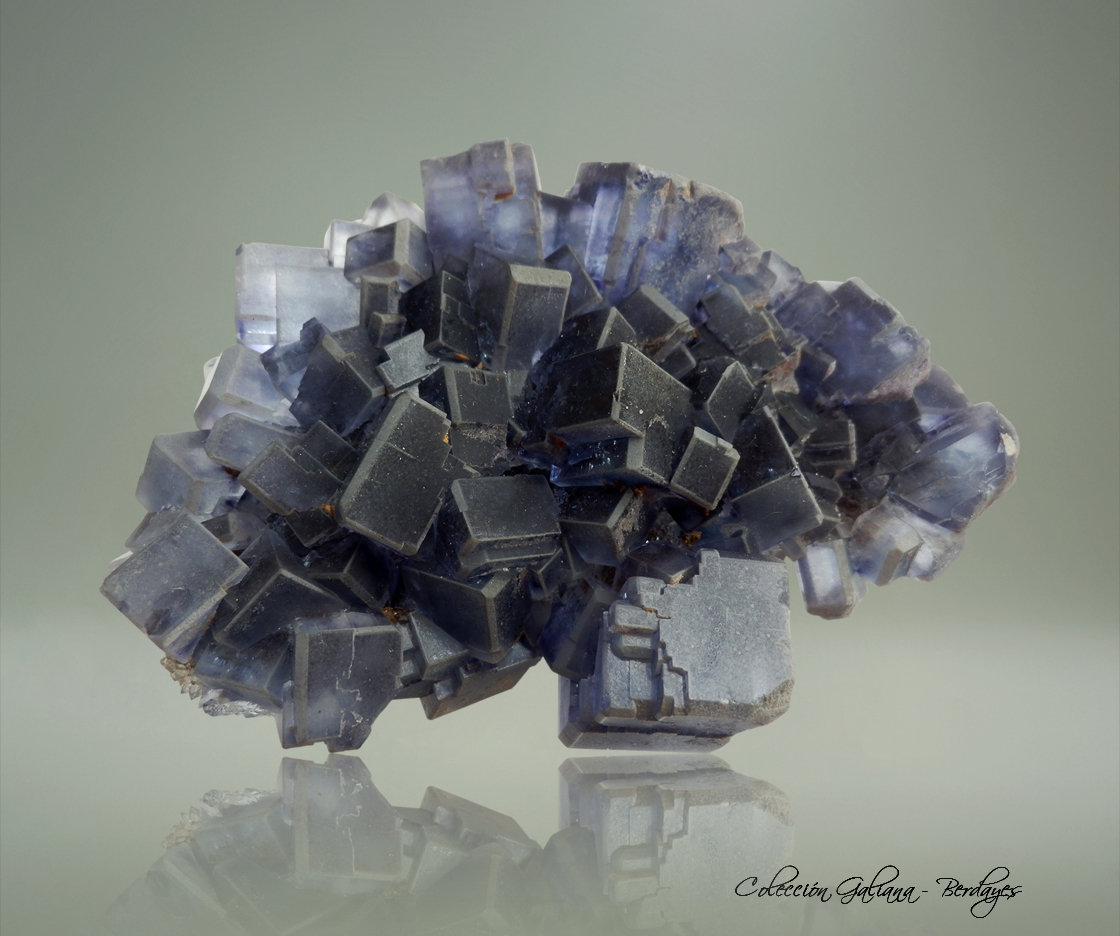 Fluorita
102 x 65 x 33 mm.
(Autor: Rafael Galiana)