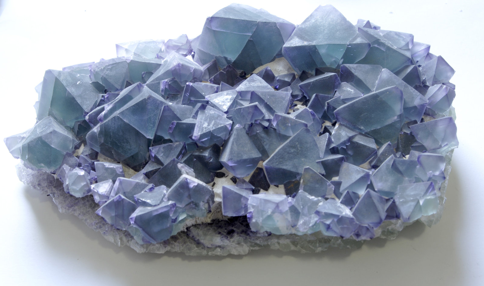 Fluorita
Medidas pieza: 18x12x4 cm
(Autor: Sergio Pequeño)