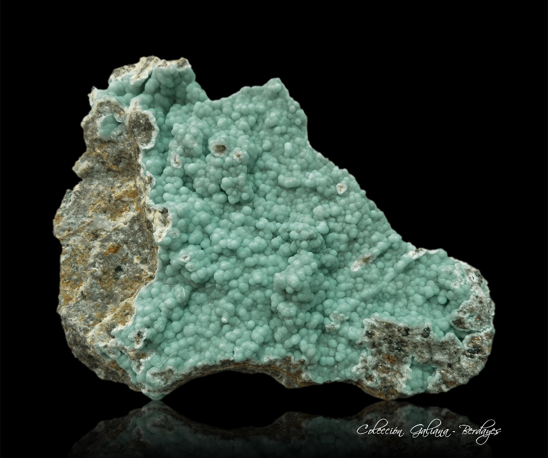 Fluorapatito (variedad staffelita)
84 x 64 x 27 mm.
(Autor: Rafael Galiana)