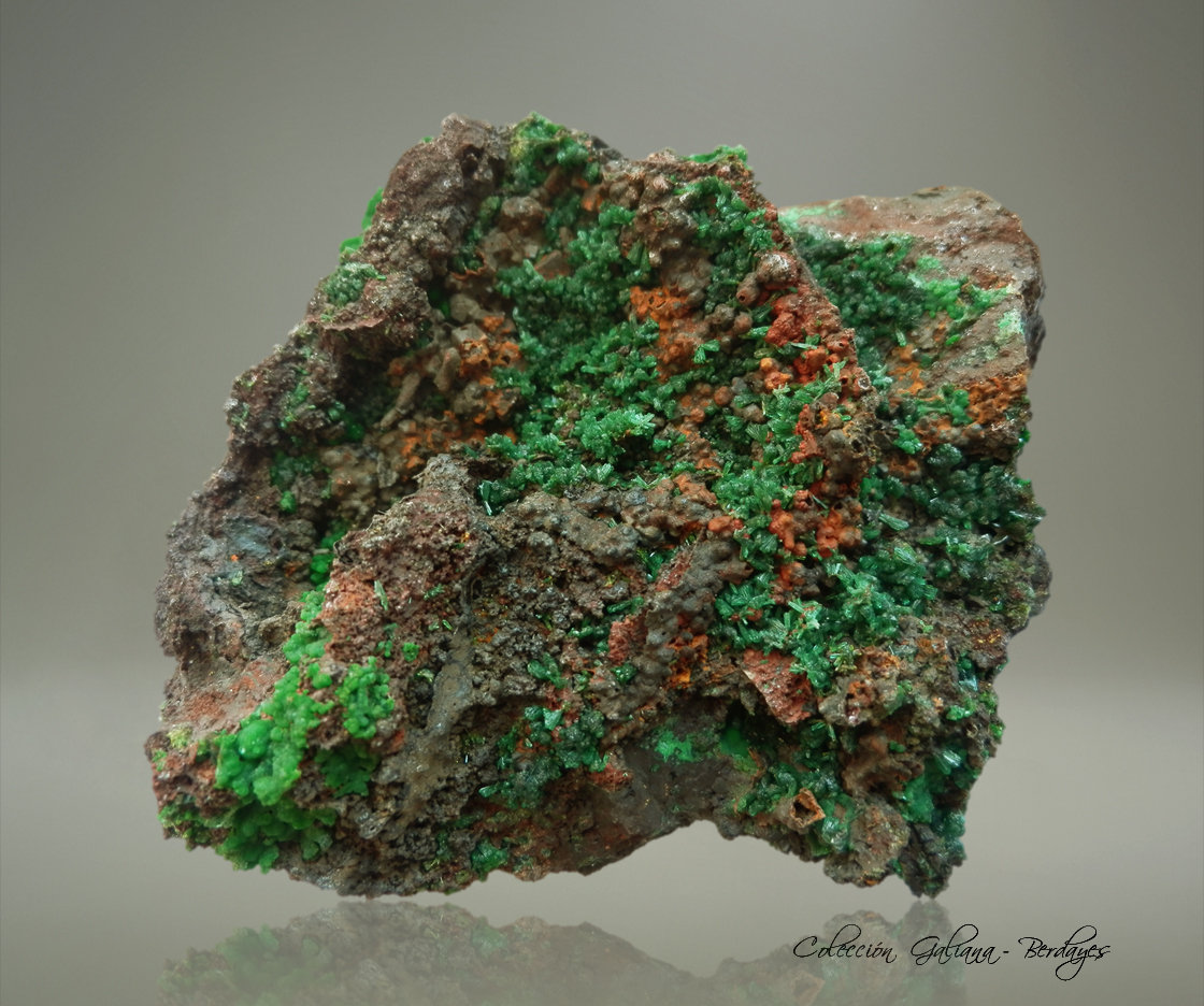 Olivenita
64 x 56 x 48 mm
(Autor: Rafael Galiana)