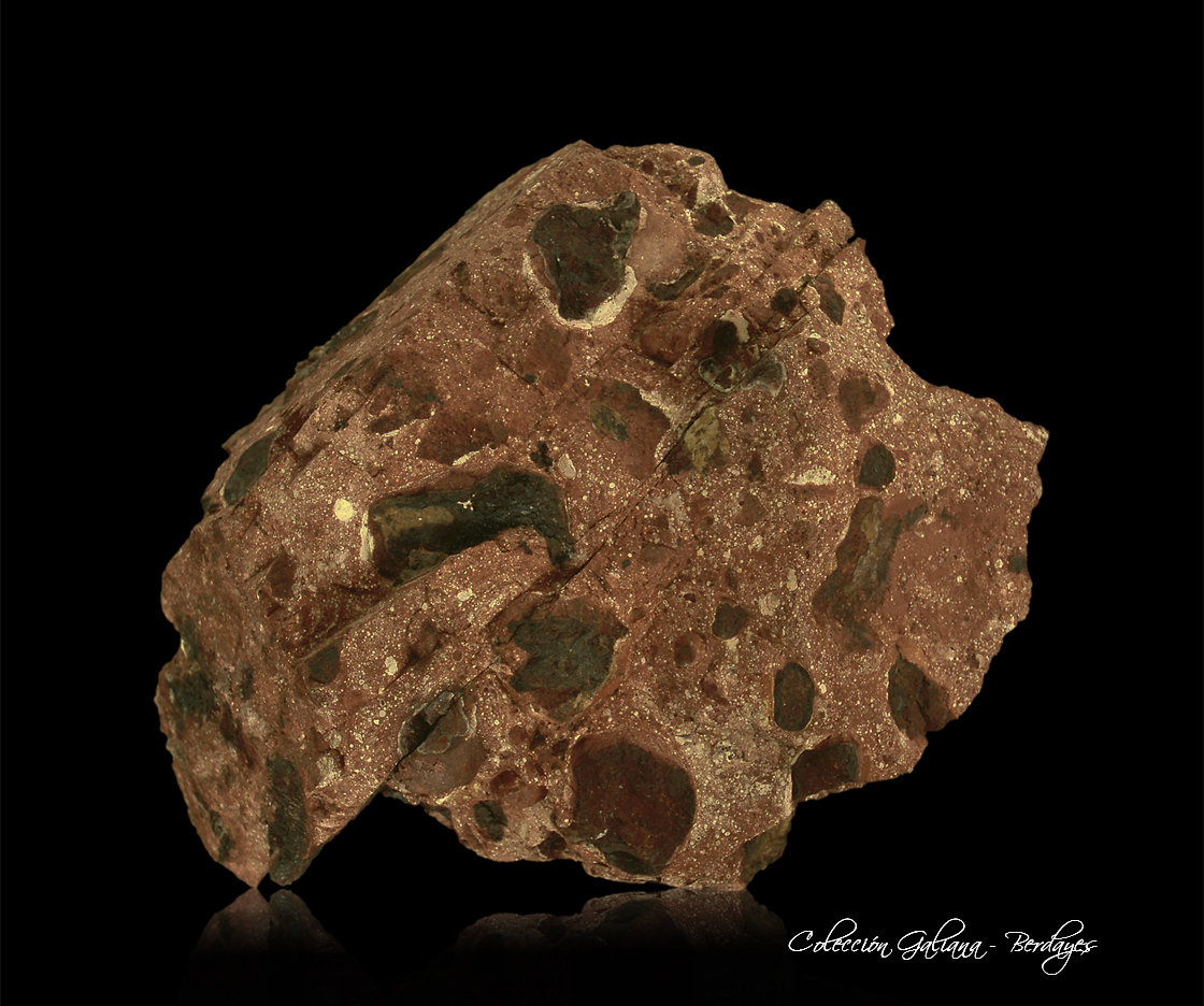 Boehmita
111 x 61 x 52 mm
(Autor: Rafael Galiana)