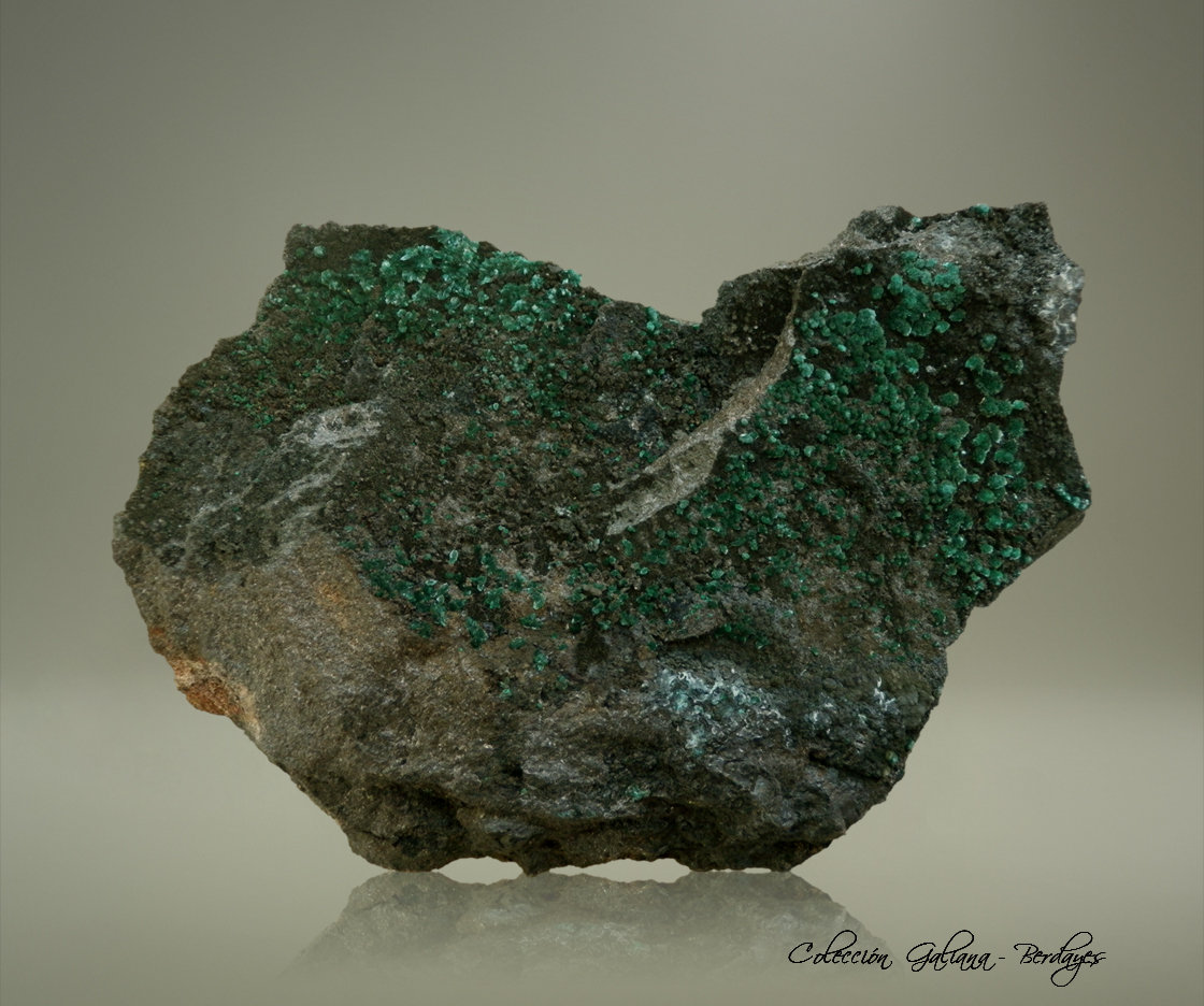 Brochantita
95 x 67 x 32 mm.
(Autor: Rafael Galiana)