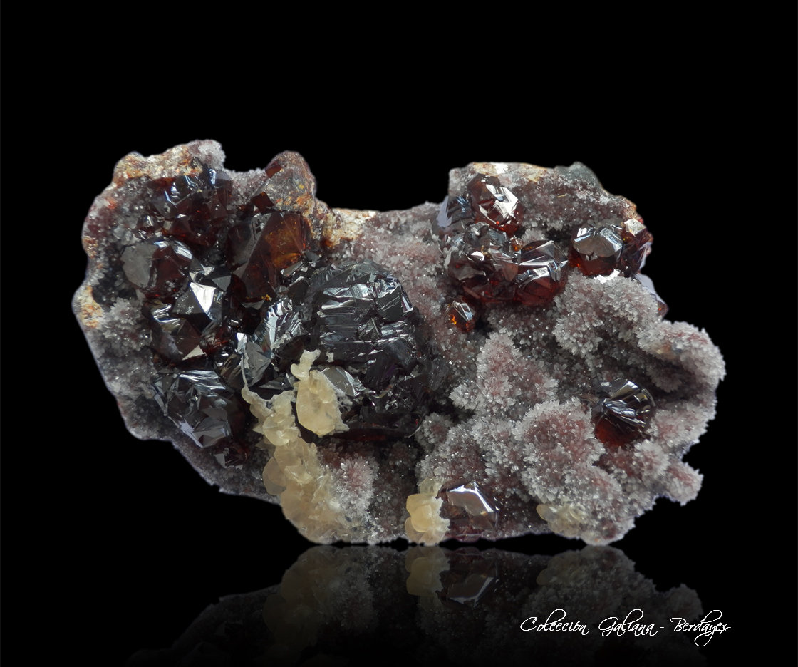 Esfalerita
105 x 66 x 35 mm
(Autor: Rafael Galiana)