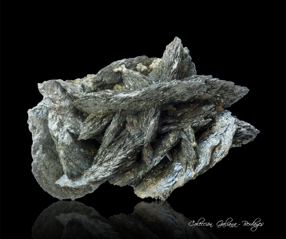 Löllingita
100 x 65 x 52 mm.
(Autor: Rafael Galiana)