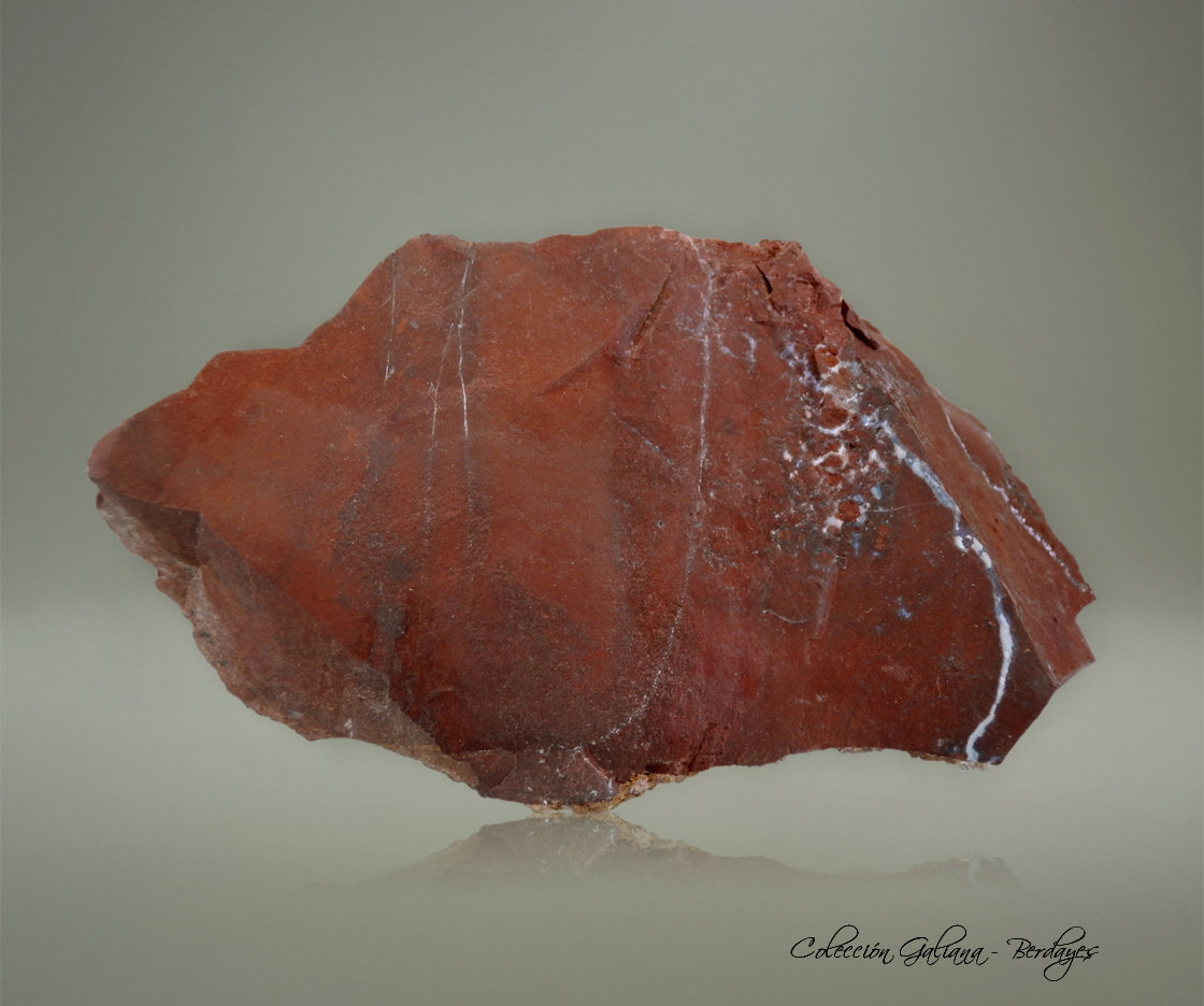 Cuarzo (variedad calcedonia - jaspe)
89 x 50 x 47 mm
(Autor: Rafael Galiana)