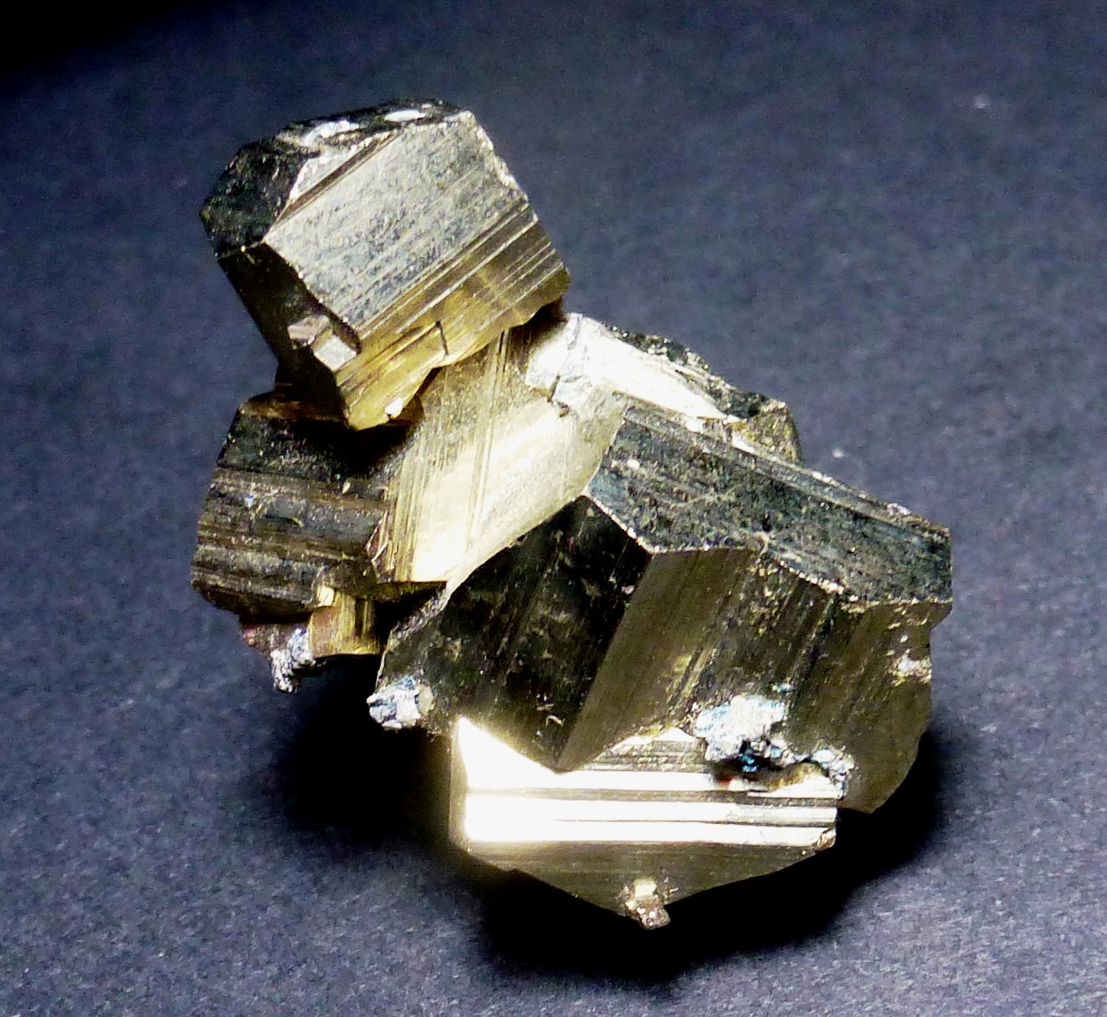 Pirita
4 x 4 cm.
(Autor: javier ruiz martin)