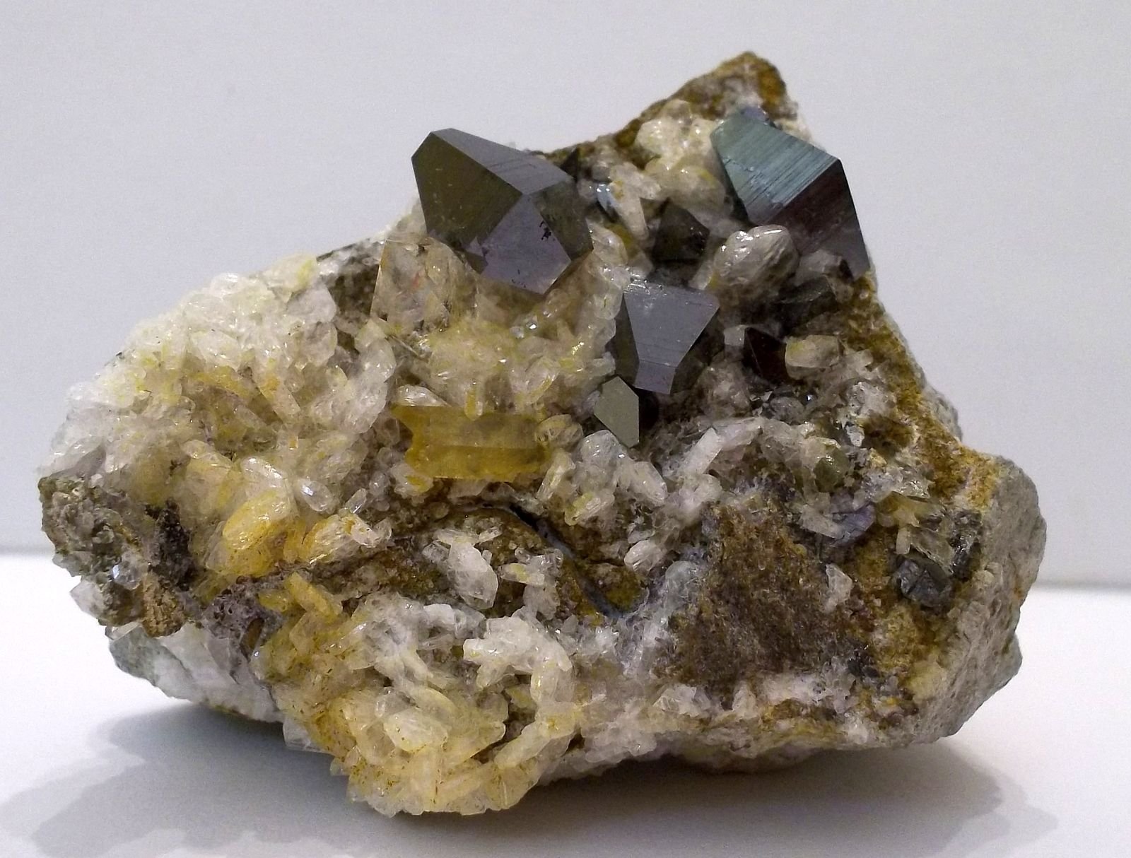 Anatasa
43 x 32 mm (Cristal mayor 8 x 5 mm)
(Autor: Cristalino)