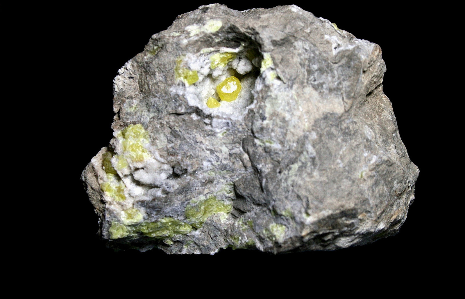 Azufre
10 x 7 cm.
(Autor: Antonio P. López)