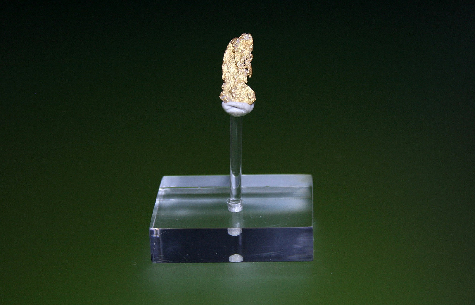 Oro
1,9 x 0,8 cm.
(Autor: Antonio P. López)