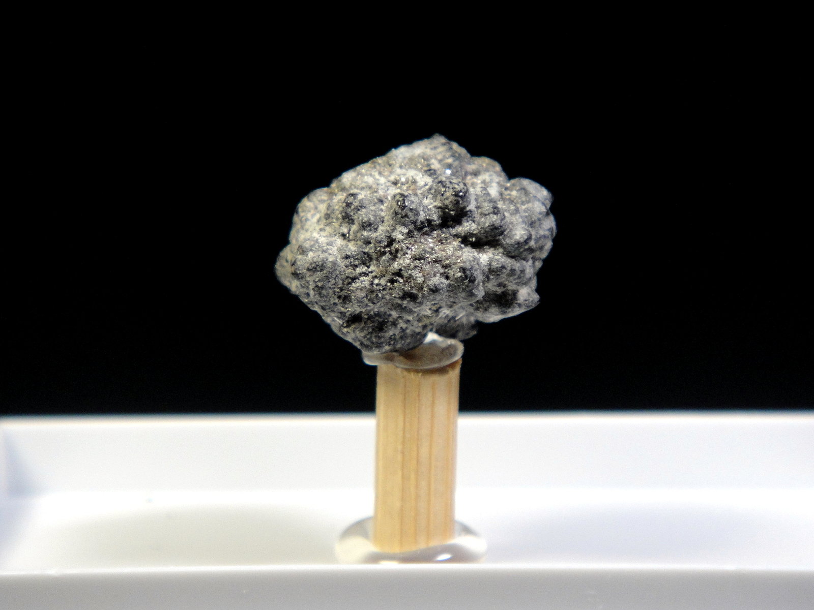 Arsénico
1,5 x 1,5 cm.
(Autor: Antonio P. López)