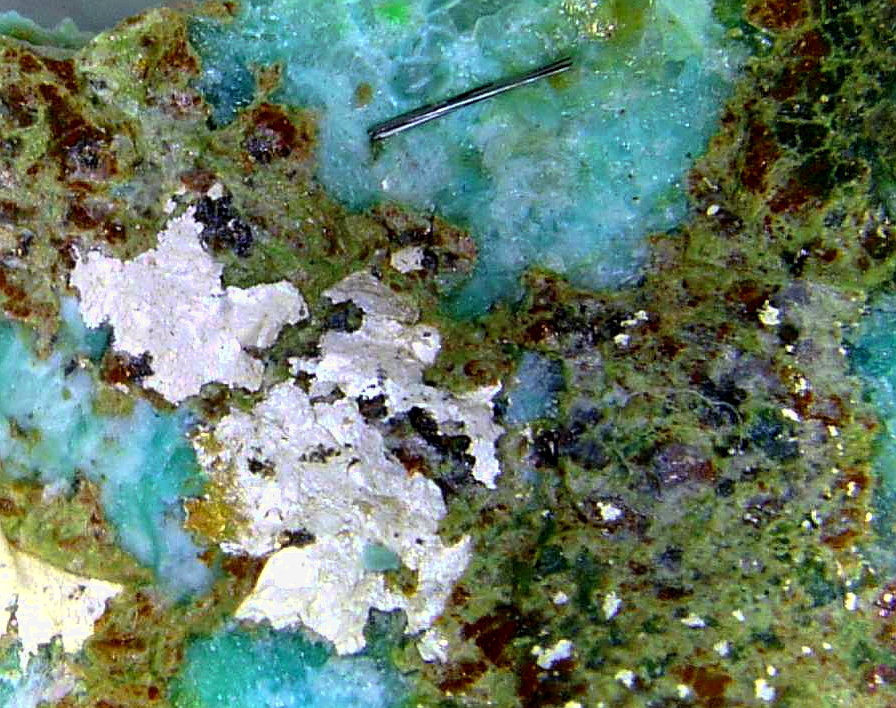 Plata y Crisocola
Campo de visión 10 mm.
(Autor: Antonio P. López)