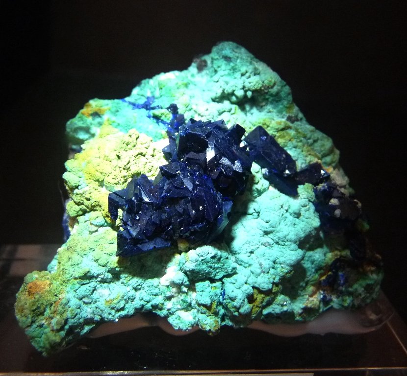 Azurita y Malaquita.
60x45 mm.
(Autor: Jesus Franquesa Baucells)