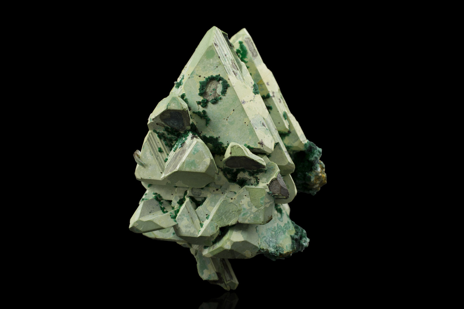 Kësterita y Mushistonita
5 x 5 x 3,5 cm
(Autor: Museo MIM)