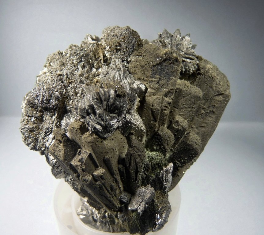 Hedenbergita, Ilvaita y Arsenopirita
60x50 mm.
(Autor: Jesus Franquesa Baucells)