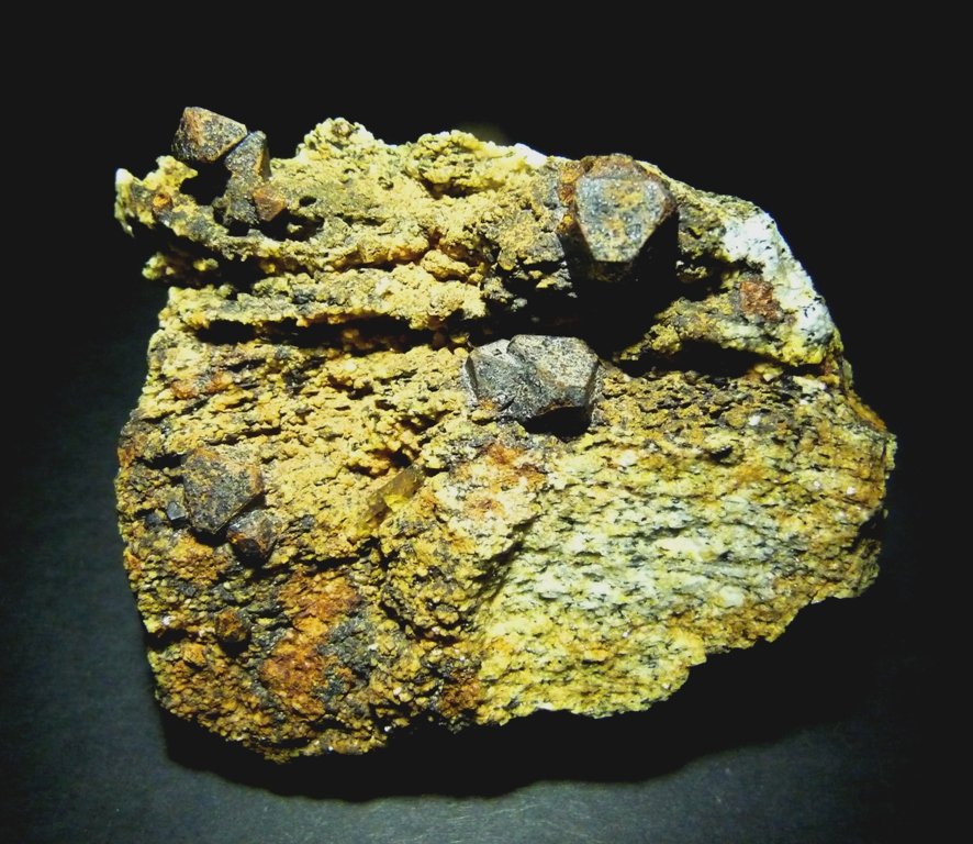 Cafarsita.
60x50 mm
(Autor: Jesus Franquesa Baucells)