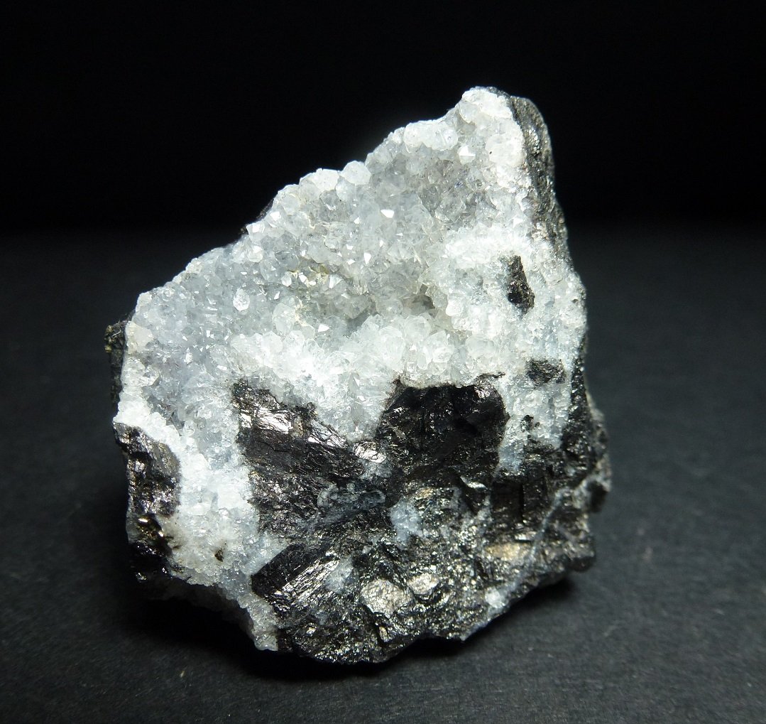 Luzonita, Cuarzo
5 x 4 cm.
(Autor: javier ruiz martin)