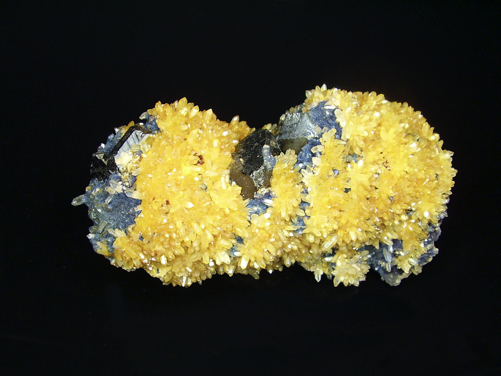 Cuarzo, Esfalerita, Boulangerita
11´5x6 cm
(Autor: geoalfon)
