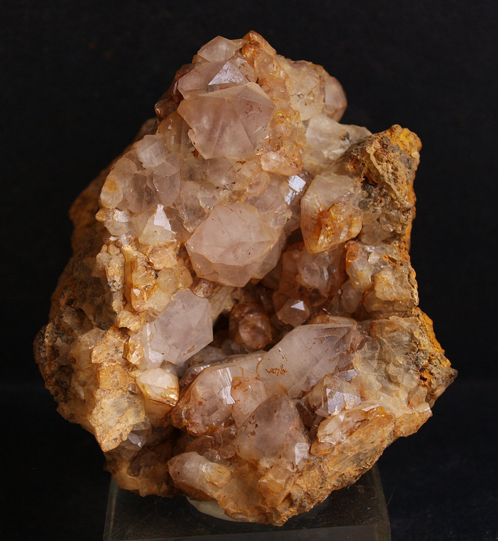 Cuarzo (variedad amatista)
8.5 x 7.5 cm
(Autor: Pedro Antonio)