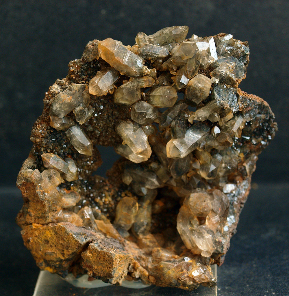 Cuarzo
7.5 x 7 cm
(Autor: Pedro Antonio)