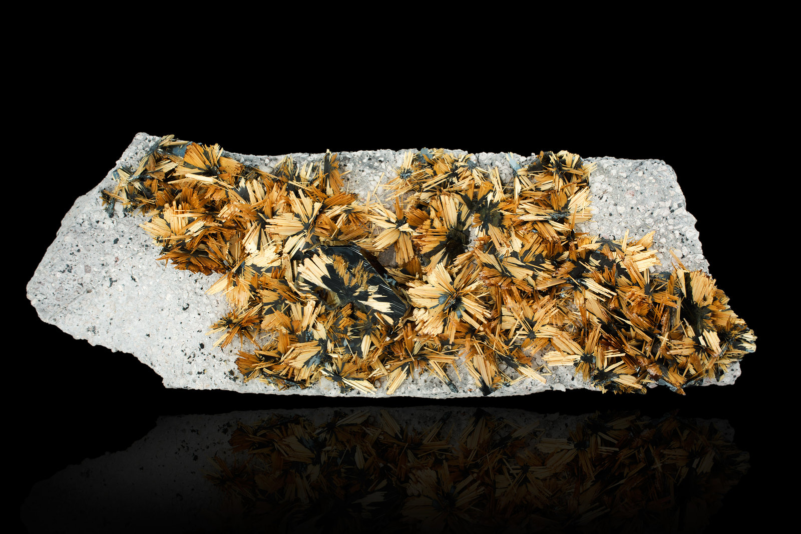 Rutilo con Hematites
40 x 14 x 11,5 cm
(Autor: Museo MIM)