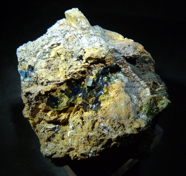 Scorodita.
60x60 mm
(Autor: Jesus Franquesa Baucells)