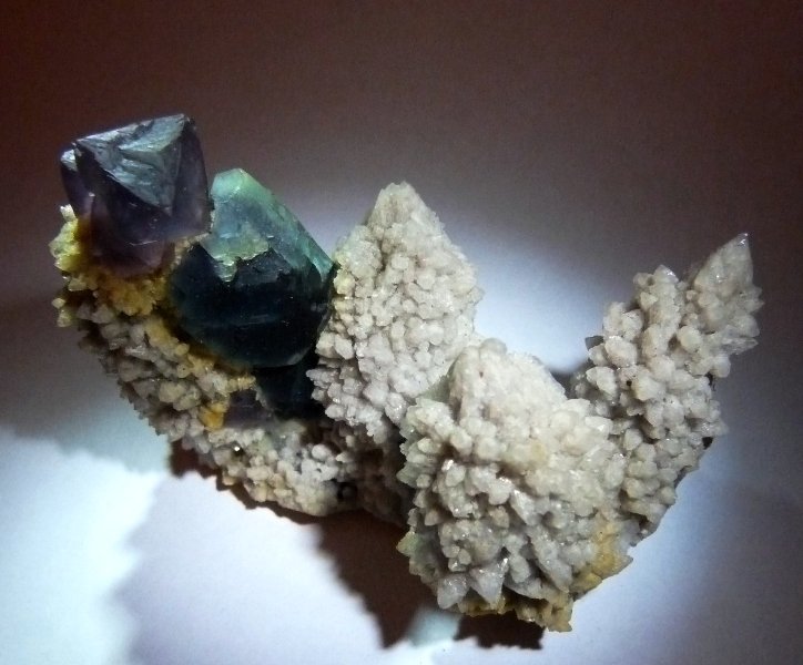 Fluorita y Cuarzo.
80x60 mm.
(Autor: Jesus Franquesa Baucells)