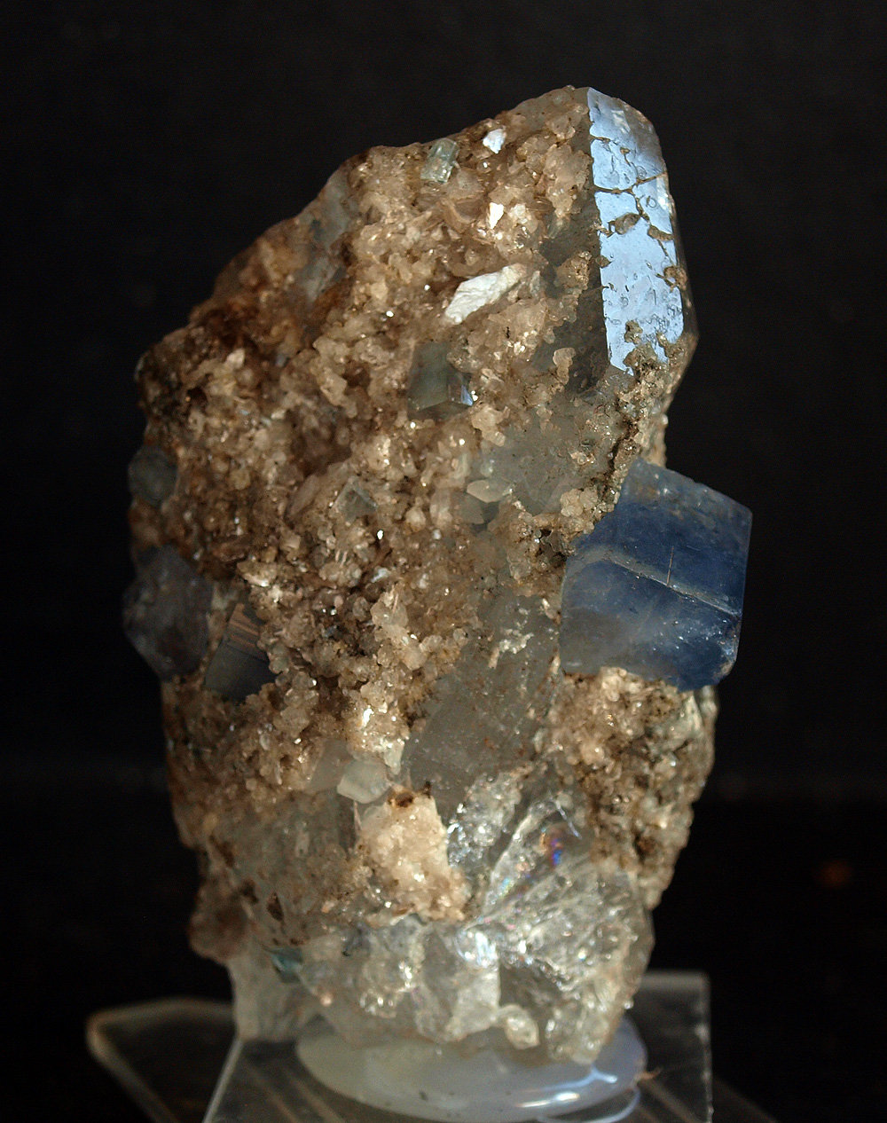 Fluorapatito y Cuarzo
7.5 x 4.5 cm
(Autor: Pedro Antonio)