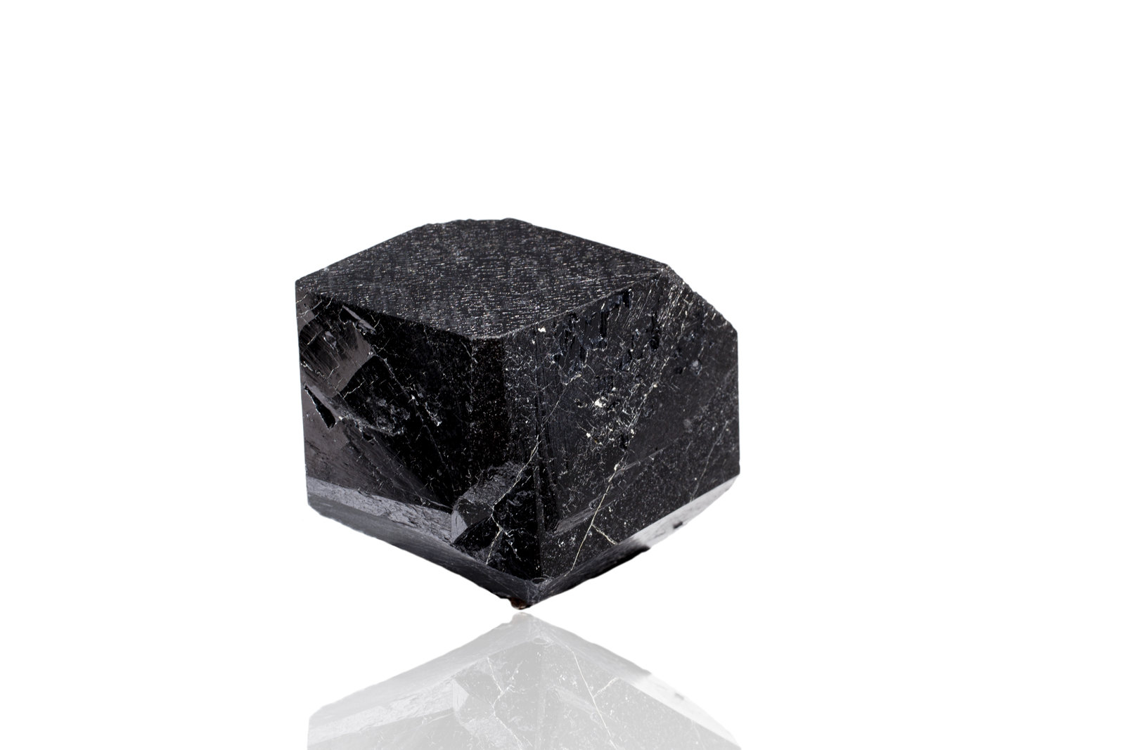 Rutilo
6 x 4,5 x 4 cm
(Autor: Museo MIM)