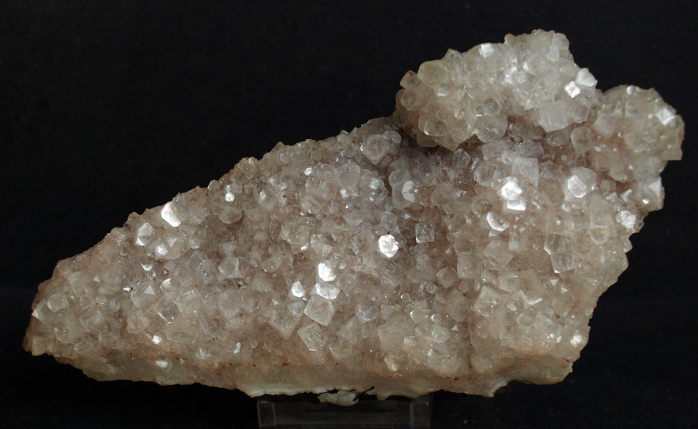 Fluorapophyllita-(K) (Apofilita)
15 x 7 cm
(Autor: Pedro Antonio)