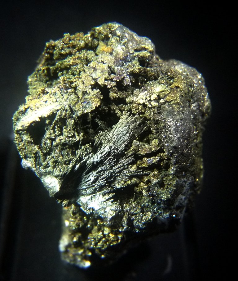 Millerita.
45x30 mm.
(Autor: Jesus Franquesa Baucells)