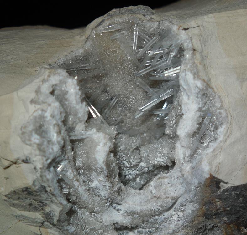 Celestina.
6'1 x 4'3 cm Obertura de la geoda
(Autor: Jordi Franco)