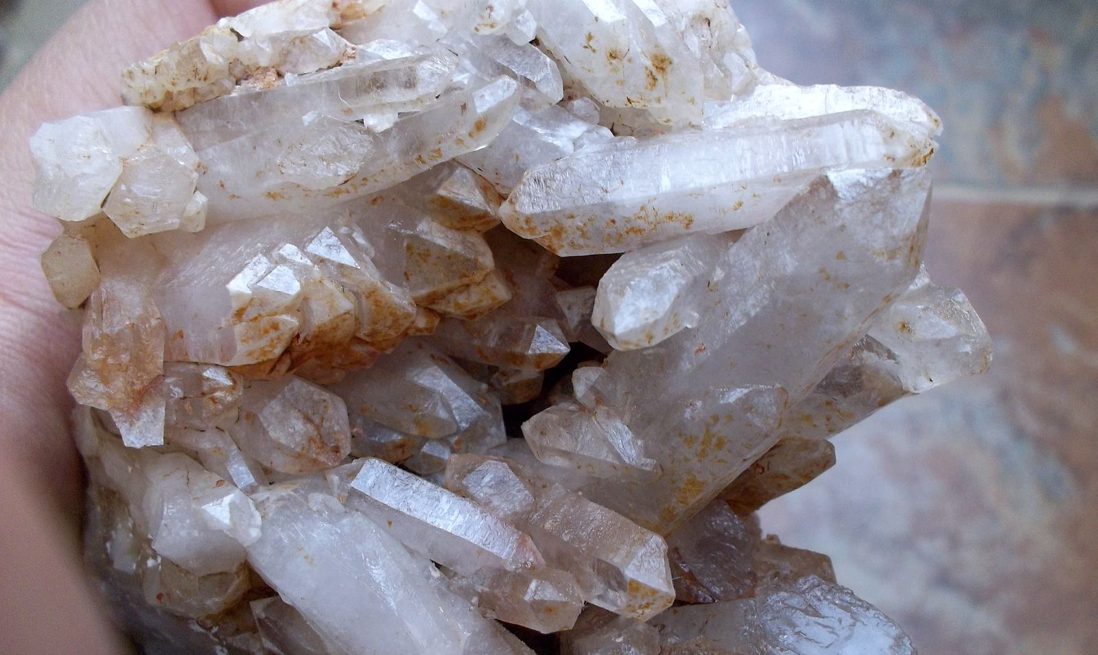 Cuarzo
Cristales de hasta 3 cm. algunos de ellos biterminados
(Autor: Cristalino)