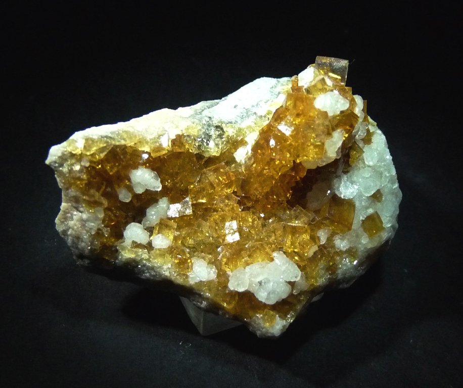 Fluorita y Calcita.
45x35 mm.
(Autor: Jesus Franquesa Baucells)