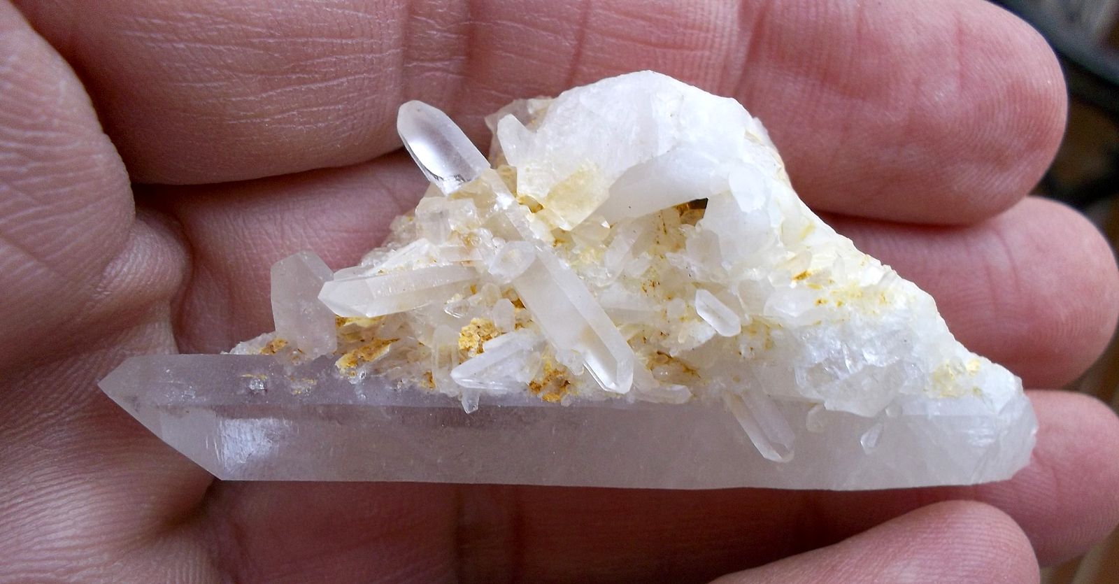 Cuarzo
5,5 cm el cristal de mayor longitud
(Autor: Cristalino)