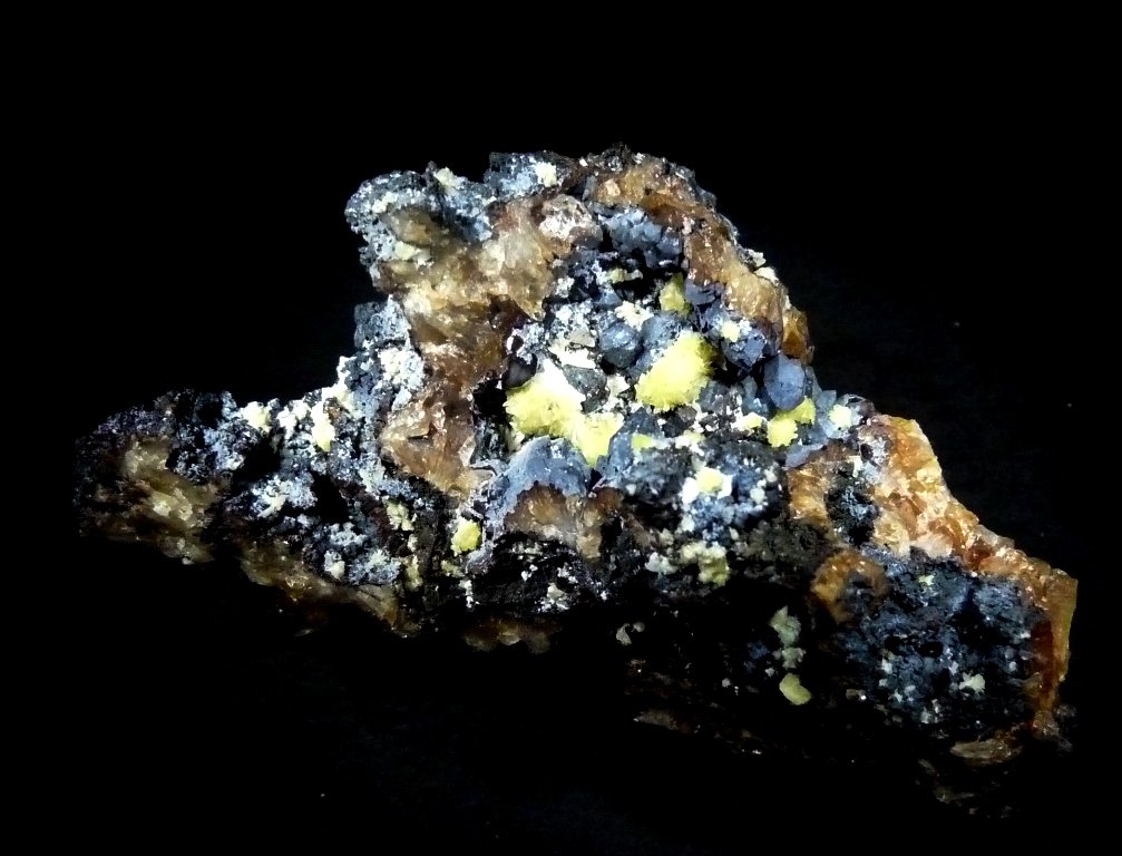 Cerusita, Anglesita y Cuarzo.
80x45 mm.
(Autor: Jesus Franquesa Baucells)