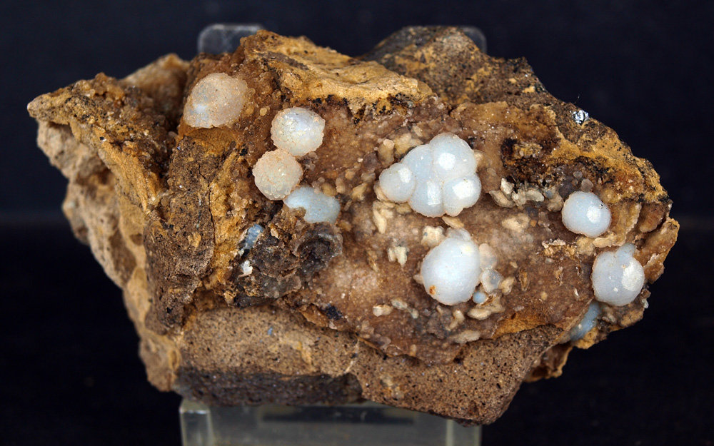 Cuarzo (variedad calcedonia)
8.5 x 5.5 cm
(Autor: Pedro Antonio)