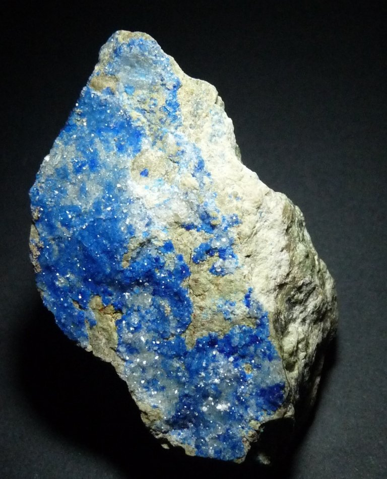 Kinoita.
50x25 mm
(Autor: Jesus Franquesa Baucells)