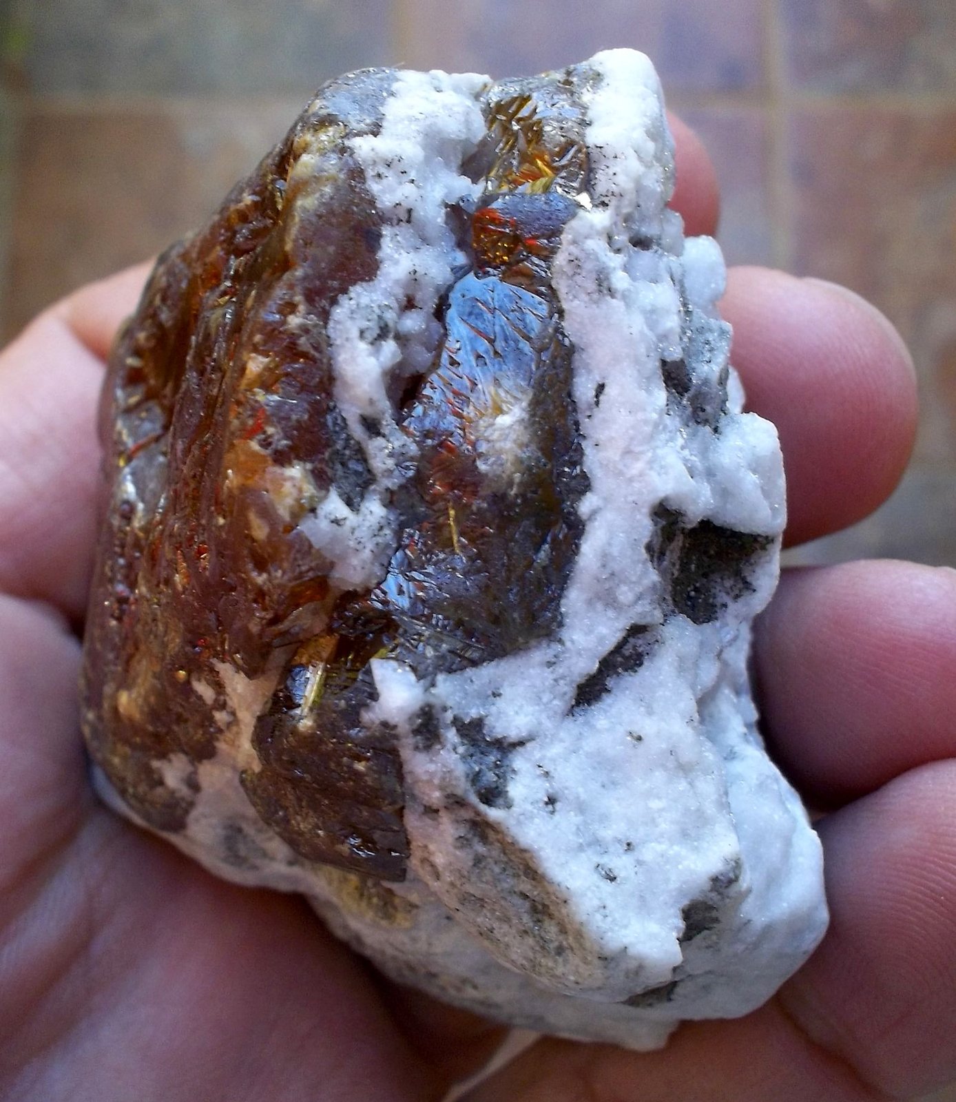 Esfalerita y dolomita
5 x 5,5 cm
(Autor: Cristalino)