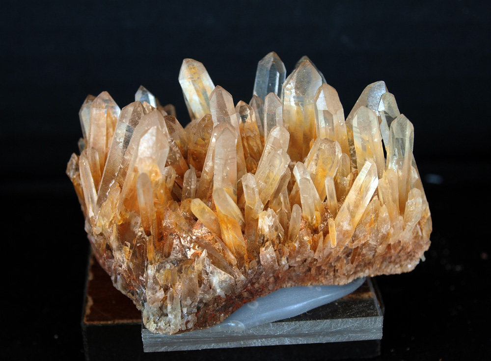 Cuarzo
6 x 3.5 cm
(Autor: Pedro Antonio)