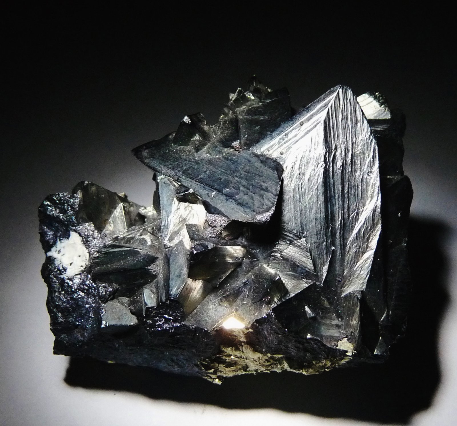Tetrahedrita.
50x40 mm.
(Autor: Jesus Franquesa Baucells)