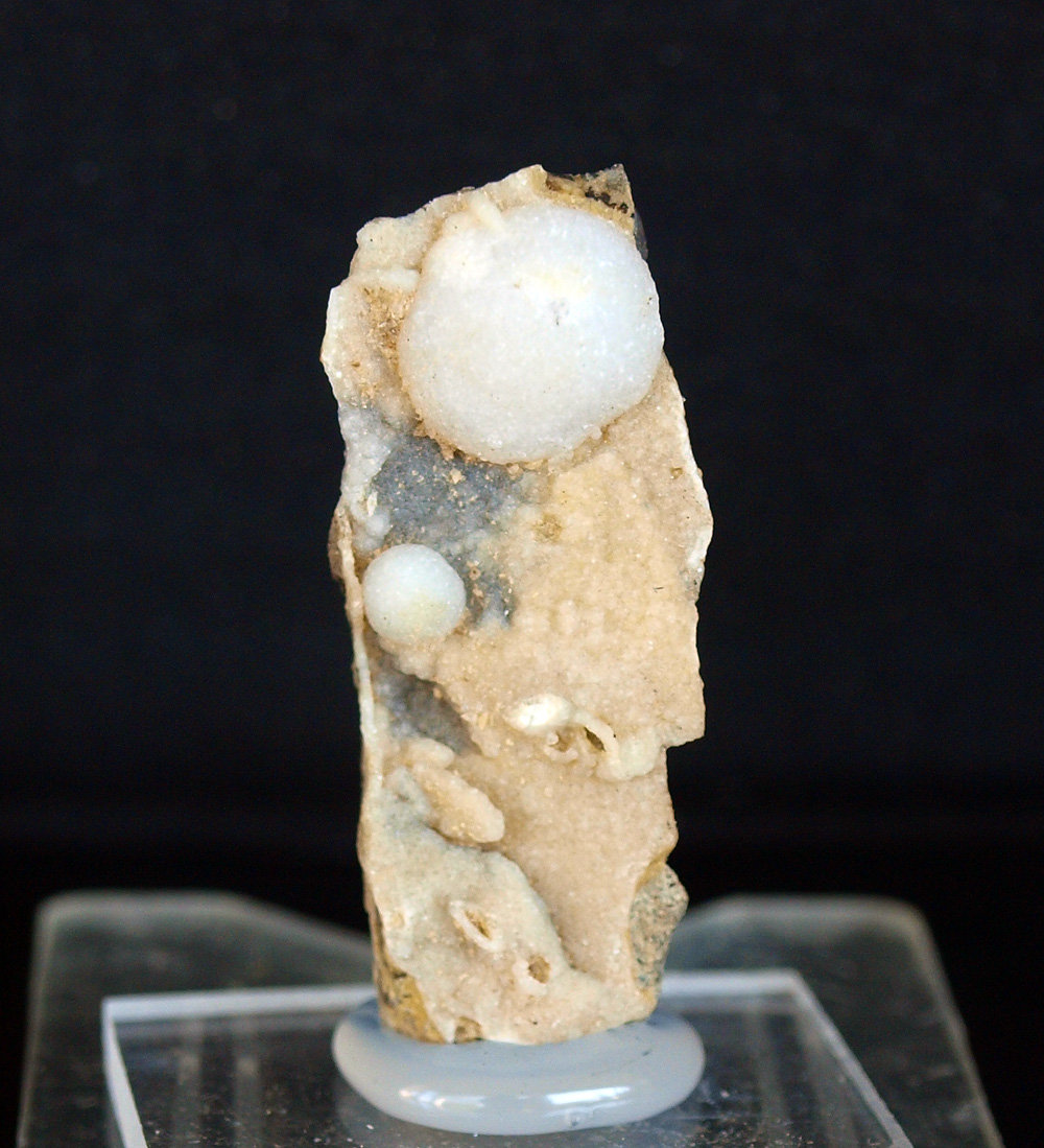 Cuarzo (variedad calcedonia)
3.5 x 1 cm
(Autor: Pedro Antonio)