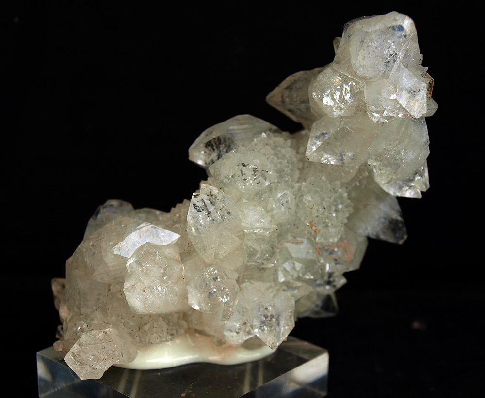 Fluorapophyllita-(K) (Apofilita)
9 x 4.5 cm
(Autor: Pedro Antonio)