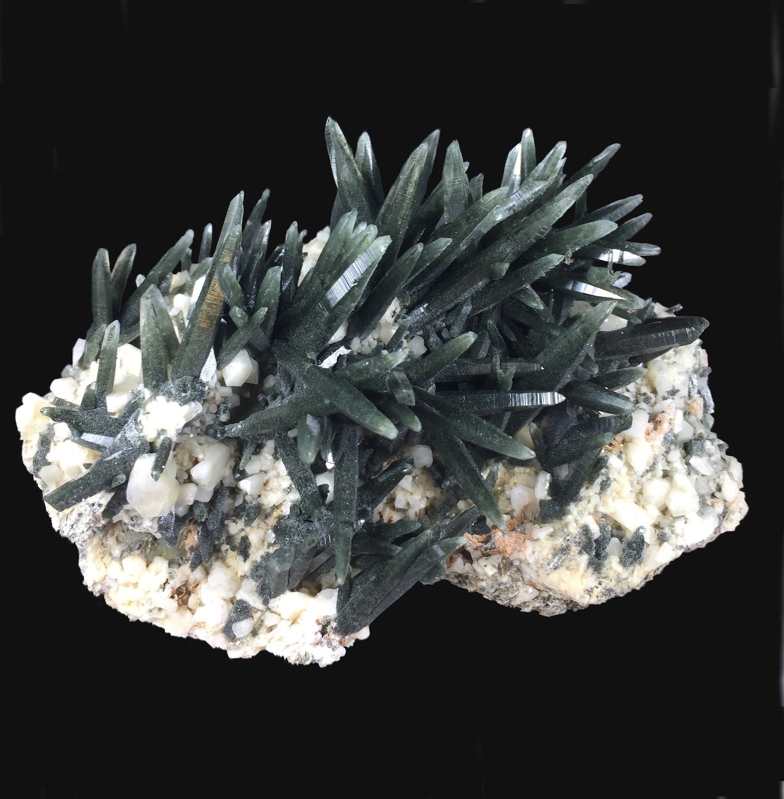 Cuarzo (con clorita), Albita
9,8 x 7,7 cm.
(Autor: Xavier bordas)