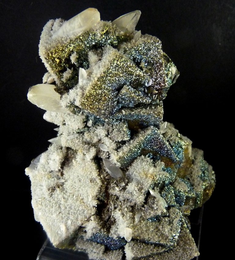 Fluorita, Calcita y Pirita
90x80 mm.
(Autor: Jesus Franquesa Baucells)